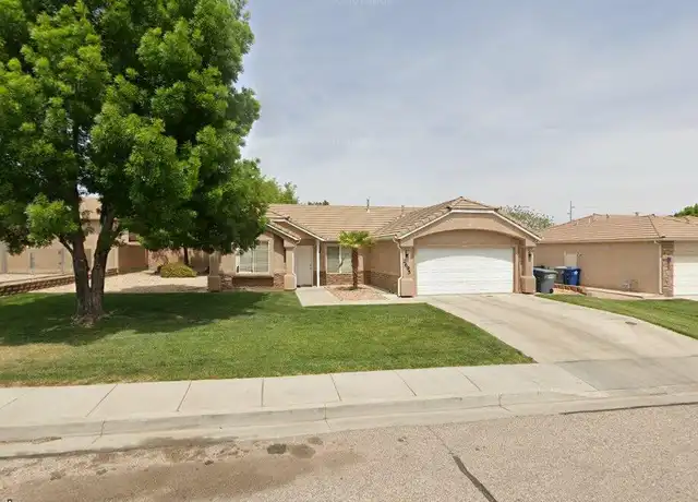 Property at 2695 E 370 N, Saint George, UT, 84790, 3 beds, 2 baths, [object Object]