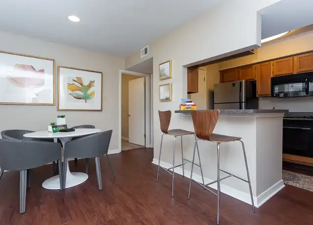 Property at Tallowwood Apartments - 2601 Airline Dr, Bossier City, LA, 71111, 1 bed, 1 bath, [object Object]