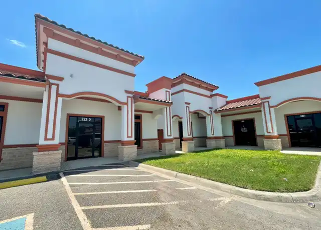 Property at 725 S Raul Longoria Rd Unit 725, Edinburg, TX, 78542, 0 beds, 2 baths, [object Object]