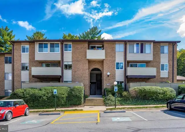 Property at 19435 Brassie Pl #302, Montgomery Village, MD, 20886, 2 beds, 2 baths, [object Object]