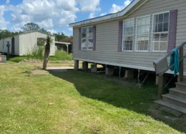 Property at 307 Mobile Estates Dr, Gray, LA, 70359, 4 beds, 2 baths, [object Object]