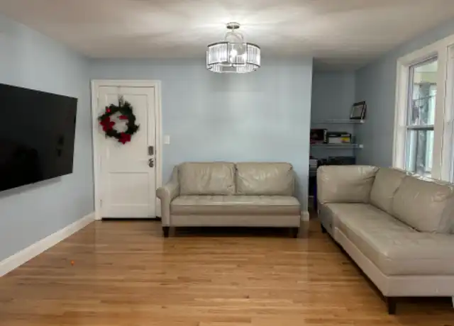 Property at 17 Puritan Ave Unit 2, Worcester, MA, 01604, 2 beds, 1 bath, [object Object]