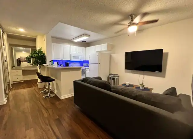Property at 6400 Green Valley Cir Rm 3, Culver City, CA, 90230, 3 beds, 2 baths, [object Object]