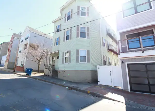 Property at 44 Myrtle St Unit 44-3, Portland, ME, 04101, 1 bed, 1 bath, [object Object]