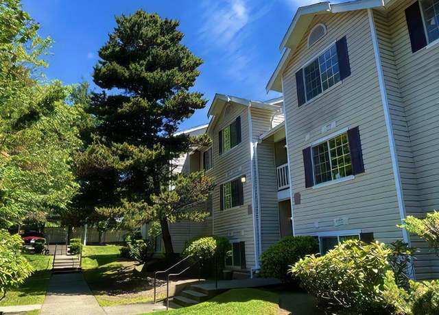 Photo of 19230 Forest Park Dr NE Unit K335, Lake Forest Park, WA 98155
