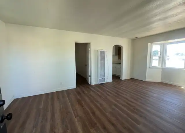 Property at 2010 S I St Unit B, Bakersfield, CA, 93304, 2 beds, 1 bath, [object Object]