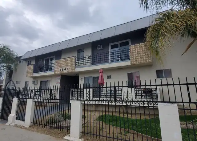 Property at 4845 Saturn St Unit 10, Los Angeles, CA, 90019, 2 beds, 1 bath, [object Object]