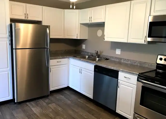 Property at Bridlewood Apartments - 108 5th Ave NW, Altoona, IA, 50009, 1-2 bed, 1 bath, [object Object]