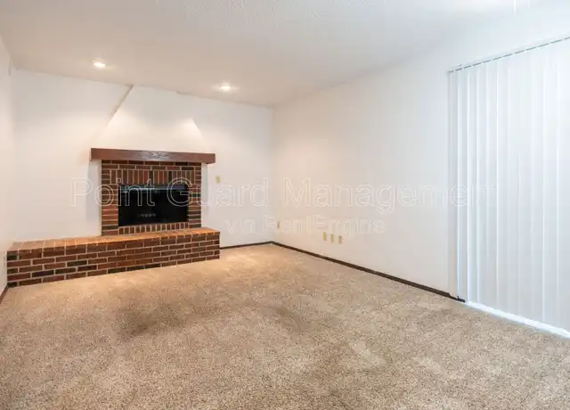 Property at 900 N Waco Ave Unit 2206, Wichita, KS, 67203, 1 bed, 1 bath, [object Object]