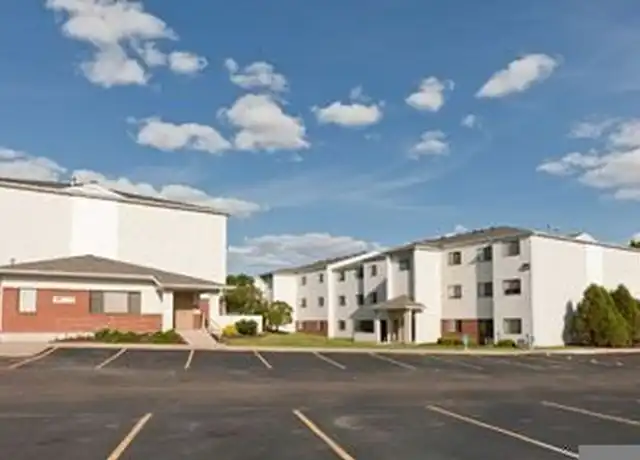 Property at 3404 Queen Dr SW Unit 102, Cedar Rapids, IA, 52404, 2 beds, 1 bath, [object Object]