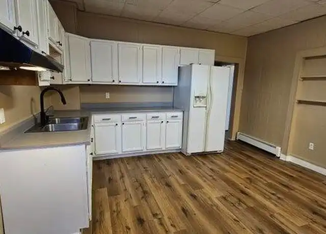 Property at 202 Moosic Rd Unit 1, Old Forge, PA, 18518, 1 bed, 1 bath, [object Object]