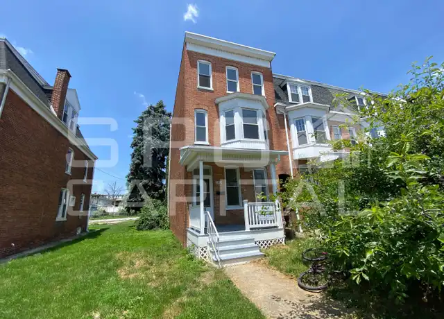 Property at 283 W Jackson St, York, PA, 17401, 5 beds, 2 baths, [object Object]
