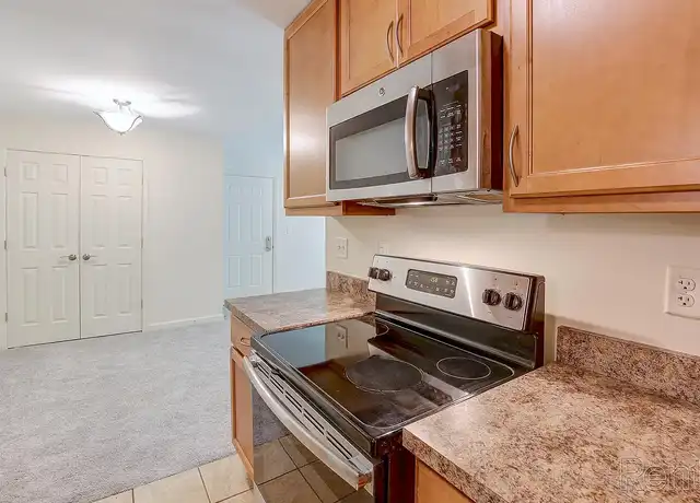 Property at Markwell Village - 150 Markwell Ct, Louisville, KY, 40219, 1-2 bed, 1 bath, [object Object]