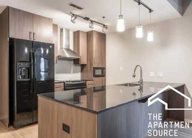 Property at 211 W Scott St Unit 314, Chicago, IL, 60610, 1 bed, 1 bath, [object Object]
