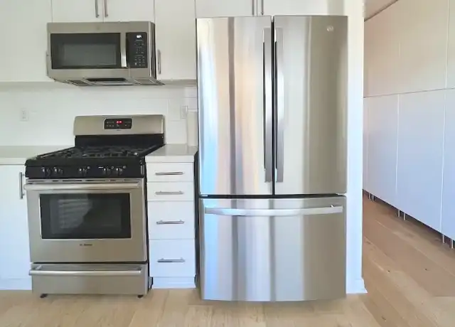 Property at 2924 Rowena Ave #6, Los Angeles, CA, 90039, 2 beds, 2 baths, [object Object]