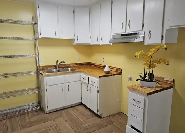 Property at 3962 Brighton Ave Unit 2, Los Angeles, CA, 90062, 2 beds, 1 bath, [object Object]