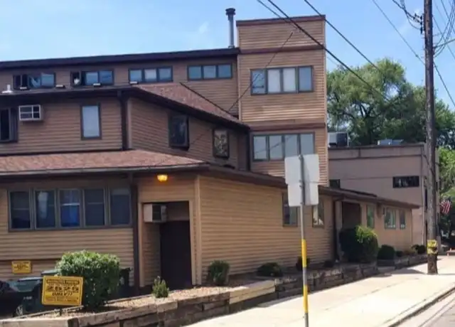 Property at 2525 University Ave Unit 2525-K, Madison, WI, 53705, 2 beds, 1 bath, [object Object]