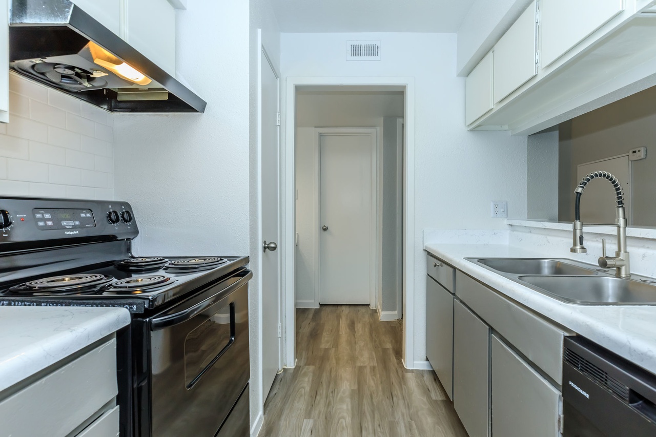 3 Bedroom Apartment For Rent Costa Mesa
