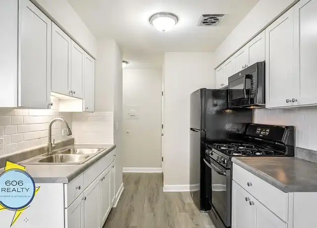 Property at Royal Arms - 3001 Thatcher Ave, River Grove, IL, 60171, 0-1 beds, 1 bath, [object Object]