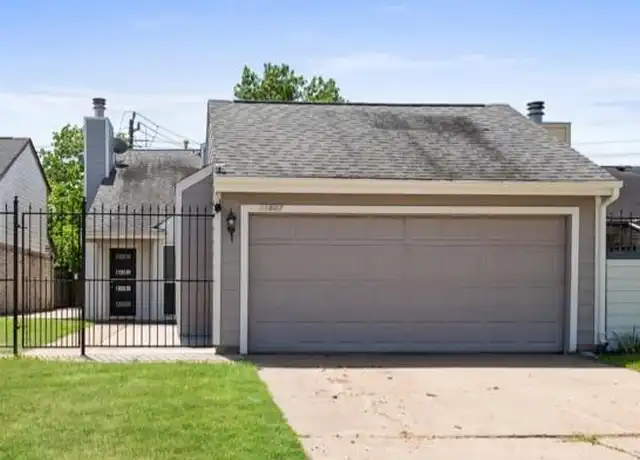Property at 11847 Plumbrook Dr, Houston, TX, 77099, 3 beds, 2.5 baths, [object Object]