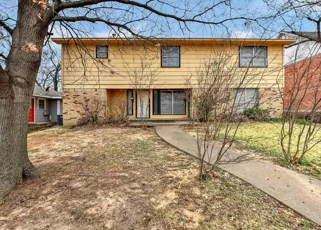 Property at 1312 N Travis St, Sherman, TX, 75092, 3 beds, 1.5 baths, [object Object]