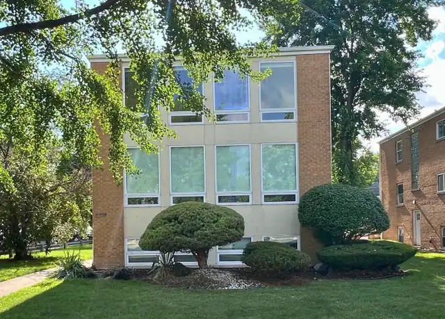 Property at 3014 Harlem Ave Unit 2, Riverside, IL, 60546, 2 beds, 1 bath, [object Object]