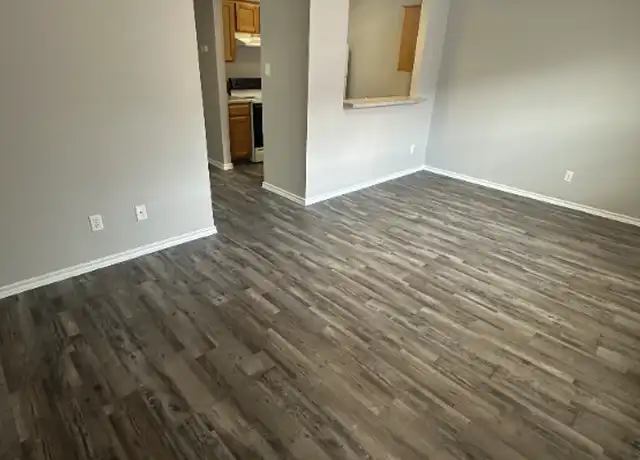 Property at 700 Hercules Ln Unit 111, Denton, TX, 76209, 1 bed, 1 bath, [object Object]