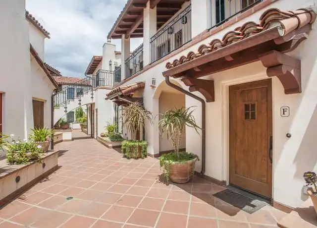 Property at 105 W De la Guerra St Unit G, Santa Barbara, CA, 93101, 1 bed, 2 baths, [object Object]