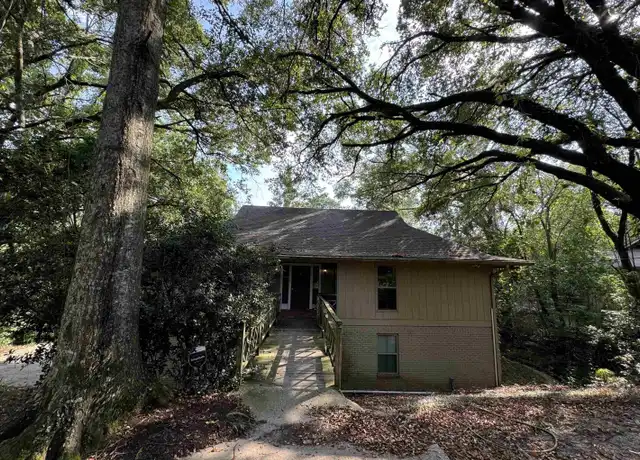 Property at 5650 Highland Rd Unit C, Baton Rouge, LA, 70808, 5 beds, 4 baths, [object Object]
