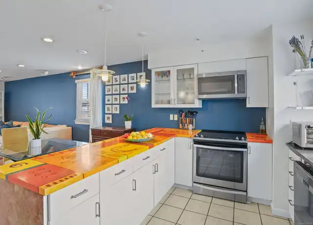 Property at 130 Myrtle Ave Unit A, Stamford, CT, 06902, 2 beds, 1.5 baths, [object Object]