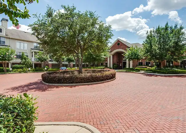 Property at Village on Memorial - 15200 Memorial Dr, Houston, TX, 77079, 1-3 bed, 1.5-2 baths, [object Object]