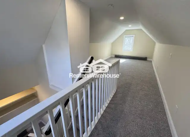Property at 718 SE 8th Ave Unit 2, Minneapolis, MN, 55414, 3 beds, 1 bath, [object Object]