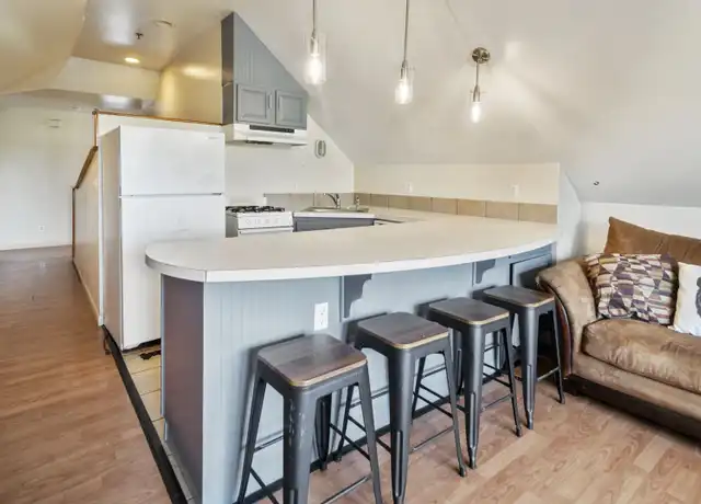 Property at 213 Columbia St Apt 3, Ithaca, NY, 14850, 3 beds, 1 bath, [object Object]
