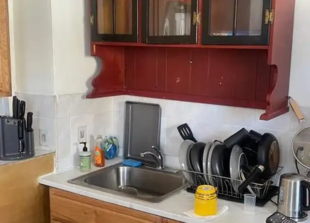 Property at 295-299 Queen Anne Rd Unit 2, Teaneck, NJ, 07666, 2 beds, 1 bath, [object Object]