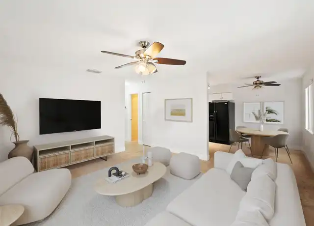 Property at 1101 NE 18th Ave Unit 10, Fort Lauderdale, FL, 33304, 2 beds, 1 bath, [object Object]