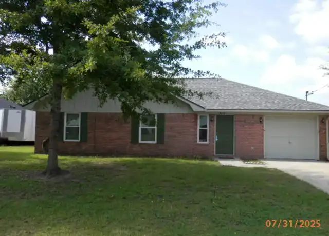 Property at 1616 Seneca Ln, Hinesville, GA, 31313, 3 beds, 2 baths, [object Object]