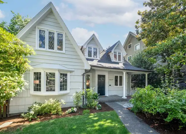 Property at 1637 SW Clifton St, Portland, OR, 97201, 3 beds, 2.5 baths, [object Object]