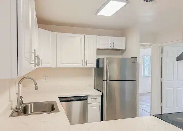 Property at Village Point Apartments - 5000 El Camino Ave, Carmichael, CA, 95608, 1-2 bed, 1 bath, [object Object]