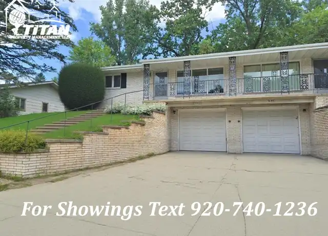 Property at 1046 Laverne Dr Unit 2, Green Bay, WI, 54311, 2 beds, 1 bath, [object Object]