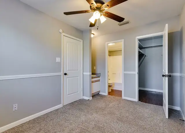 Photo of 708 W 15th St, Georgetown, TX 78626