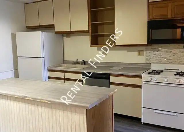 Property at S7559 U.S. 12 Unit E10, North Freedom, WI, 53951, 3 beds, 1.5 baths, [object Object]
