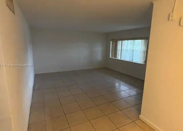 Property at 13700 NE 6th Ave #301, North Miami, FL, 33161, 1 bed, 1 bath, [object Object]