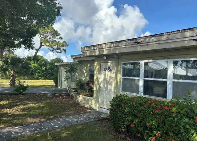 Property at 1211 N 25th St, Fort Pierce, FL, 34947, 4 beds, 3 baths, [object Object]