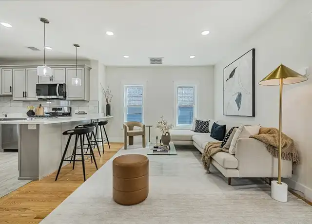 Property at 147 Jefferson Ave Unit 2, Everett, MA, 02149, 3 beds, 2.5 baths, [object Object]