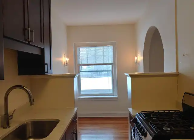 Property at 2905 Dean Pkwy Unit 05-207, Minneapolis, MN, 55416, 1 bed, 1 bath, [object Object]