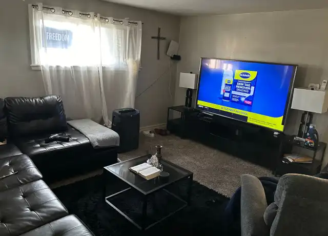 Property at 1711 S 92nd St Unit 3, West Allis, WI, 53214, 1 bed, 1 bath, [object Object]