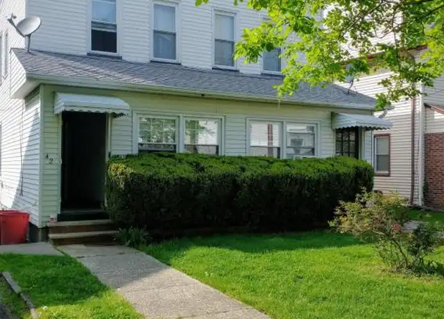 Property at 42 Pulaski St Unit 1, Bloomfield, NJ, 07003, 1 bed, 1.5 baths, [object Object]