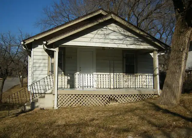 Property at 4000 E 69th Ter, Kansas City, MO, 64132, 2 beds, 1 bath, [object Object]
