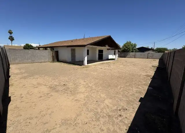 Property at 4812 N 60th Ln, Phoenix, AZ, 85033, 3 beds, 2 baths, [object Object]