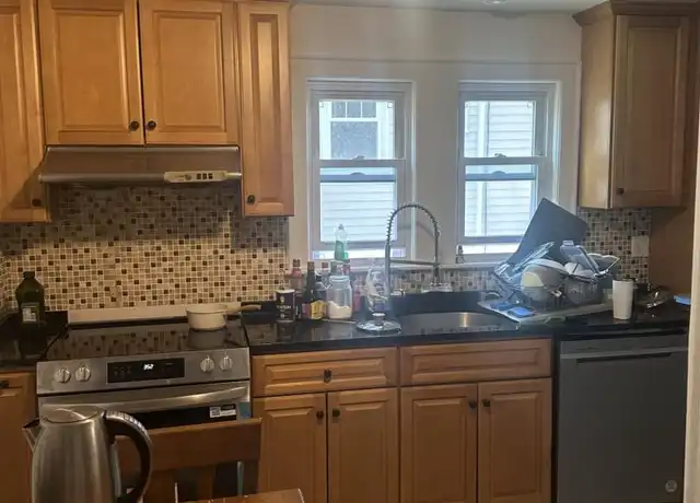Property at 22 Radnor Rd, Brighton, MA, 02135, 4 beds, 1 bath, [object Object]